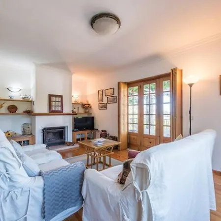 Guestready - Cabanelas & Pool 3* Guimarães
