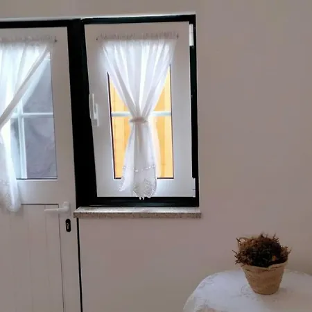 Guestready - Cabanelas & Pool 3* Guimarães